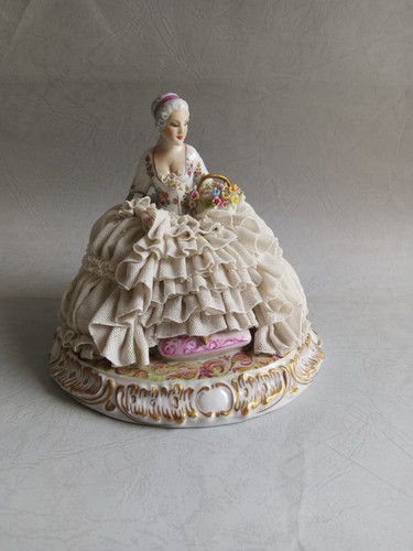 Statuina dama porcellana - statuina,